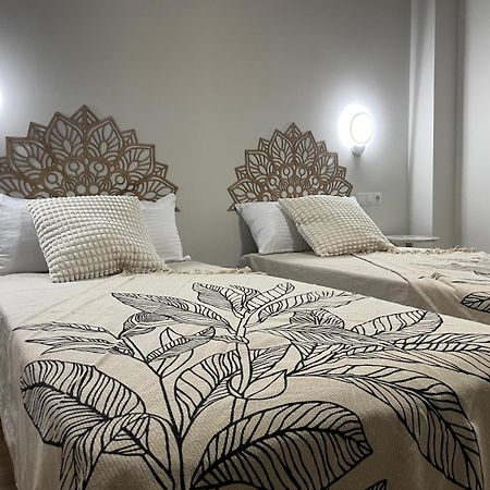La Sonrisa De Niki Guest House Torrejon de Velasco Екстериор снимка
